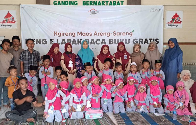 GLS sukses gelar agenda Lapak Baca Buku Gratis ke-3, secara khusus menyasar siswa-siswi TK Al-Anwar Annuqayah. 