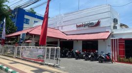 Kantor Bank Jatim Cabang Pamekasan.