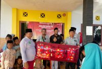 Momen salah satu warga yang mendapatkan doorprize dari panitia JJS.