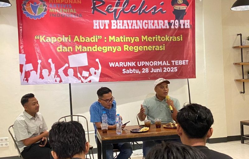 Insiden tewasnya salah satu ojol akibat dilindas kendaraan taktis Brimob di Pejompongan, Jakarta Pusat, mendapat kecaman dari berbagai pihak.