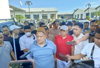 H Her Bersama Peserta Kirab Mobil ke Suramadu 