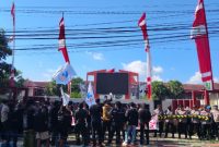 Massa aksi APMS saat melakukan demonstrasi di depan kantor PT Sumekar.