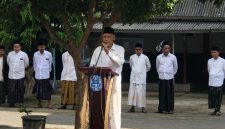 Momen KH. A. Hanif Hasan, memberikan sambutan dalam perayaan HSN 2025