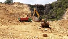 Aktivitas tambang ilegal di kabupaten Pamekasan, terlihat masoh marak. (dok. Istimewa).