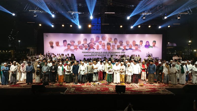H Her Bersama Ulama dan Tokoh di Monas Jakarta 