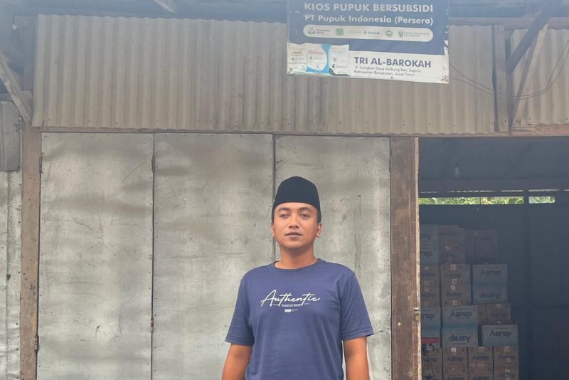 UD Tri Al-Barokah membantah isu kelangkaan pupuk bersubsidi di desa Kelbung, Bangkalan.