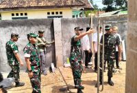 Dandim 0826 Pamekasan saat Mendampingi Danrem 084