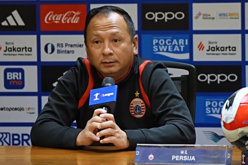 Ricky Nelson Asisten Pelatih Persija Jakarta menargertkan kemenangan tiga poin lawan Bhayangkara FC. Foto/Tangkapan Layar Persija