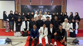 INSPIRATIF: Dua sosok pemuda asal Sumenep berhasil menggagas bisnis kreatif di Surabaya.