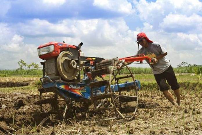 Ilustrasi Handtraktor 