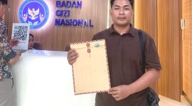 Aktivis Dear Jatim saat menyampaikan laporan MBG Sumenep ke BGN di Jakarta. (Foto: Doc. Fairus/Timesin).