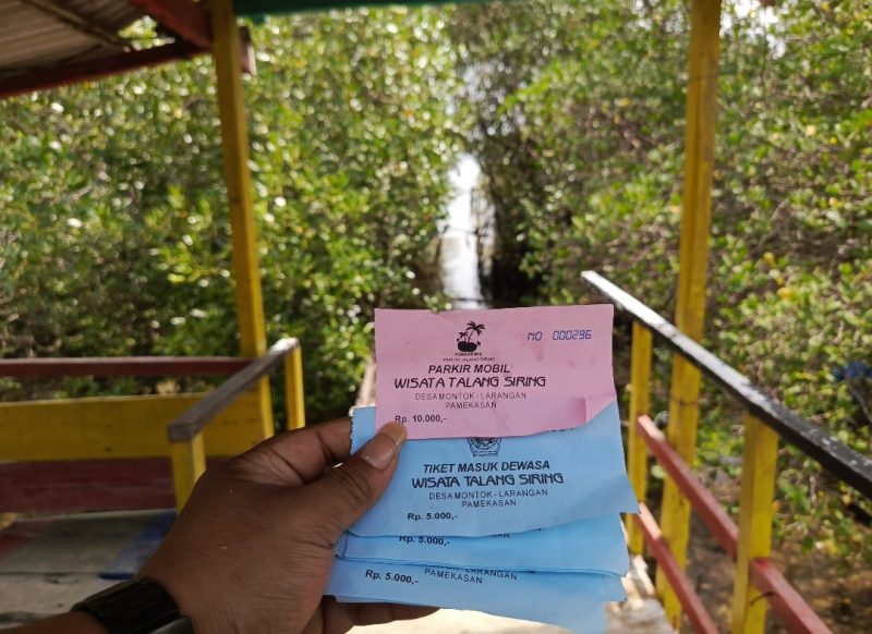 Karcis masuk wisata talang Siring yang minim fasilitas 