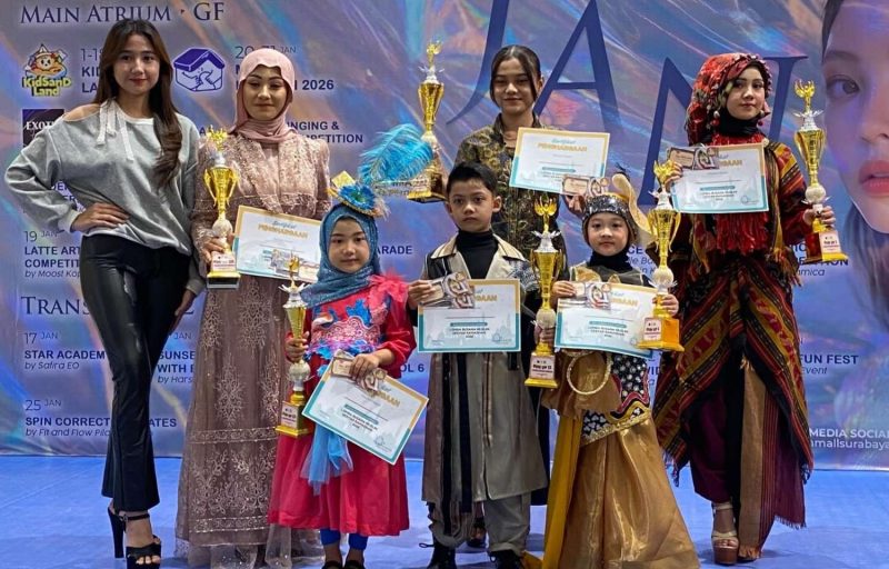 Brand hijab lokal Rifa’s Scarf, menorehkan prestasi membanggakan lewat penampilan Angelina Prahara.